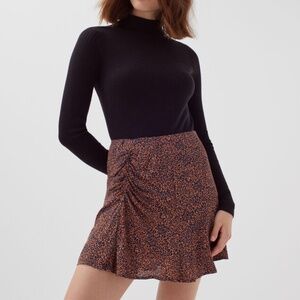 Comptoir des Cotonniers leopard mini skirt in size 34/0/XS. NWOT
